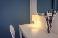 Blue apartment Alghero, within walking distance of the sea and the old town.