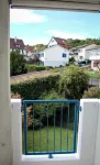 Ferienwohnung als Wohlfühloase mit Sonnigem Balkon 5 Min vom Rheinfall Entfernt Hotels in 