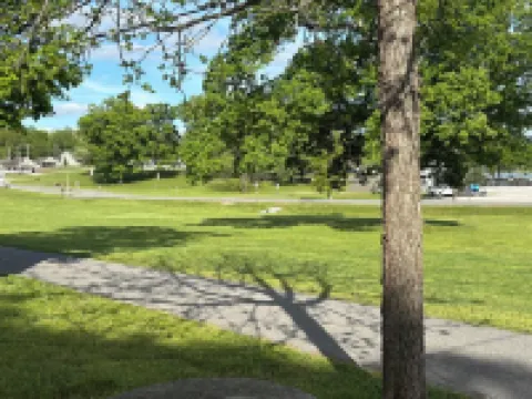 Charming, historic, 4-bedroom lake house w/Hot tub just steps away from lake! Hotels in Kuttawa