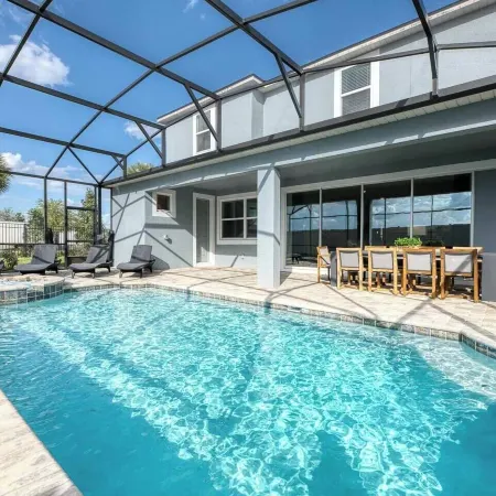 Spacious 9-bedroom Orlando vacation home