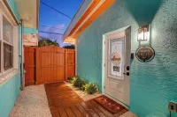 Cozy Stay •Near Hard Rock Stadium • Private Serene Backyard