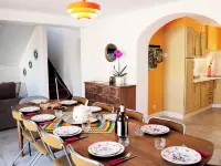 La Maison Castor | Swimming pool and billiards