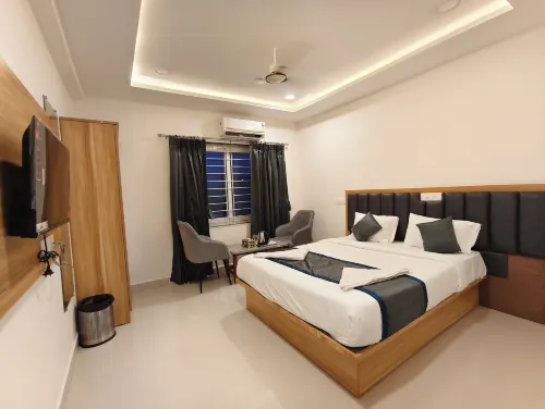 Hotel Vamshi Elite Hotels in Ranga Reddy