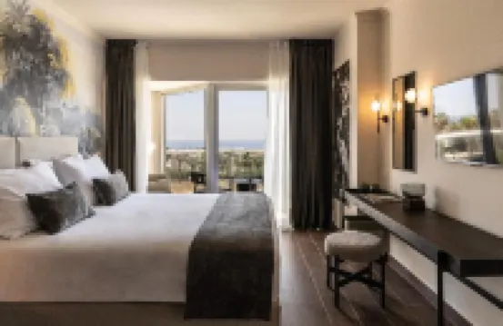 Crown Resorts Horizon Hotel