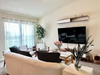 Brand new Lakefront Home with modern kitchen & lake view Hotels in Port LaBelle