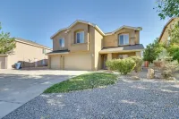 Chic New Mexico Retreat w/ Patio, Grill & Fire Pit - Wifi