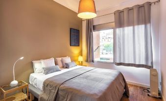 Stay U-Nique Apartments Parlament