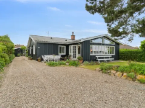 "Varma" - 25m from the Sea Hoteles en Føllenslev