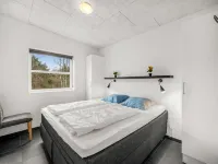 "Jarven" - 500m to the Fjord Hotels in Hojslev