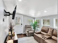 Spacious 5BR Corporate Home/Ideal for Work Crews & Long Stays/Centrally located