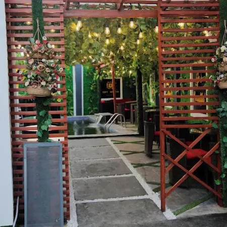 Optwood Hotel