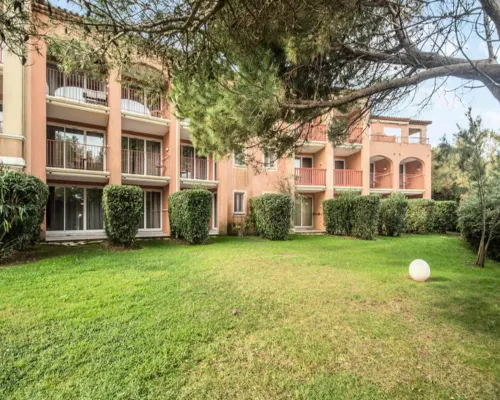 Residence La Pinede apartments Hotels in Giens