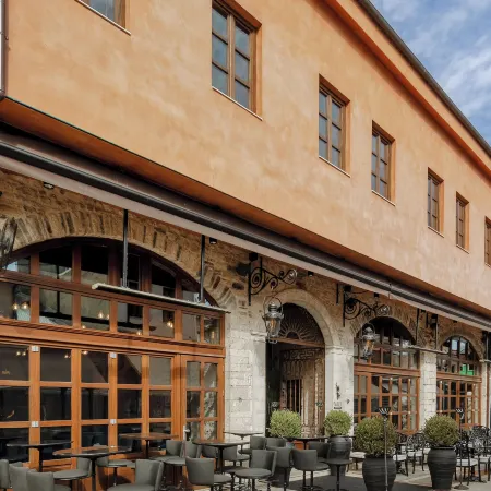 Stoes Boutique Hotel