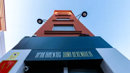 Apartamentos Doña Berenguela by gaiarooms Отели рядом с достопримечательностью «Леонский собор»