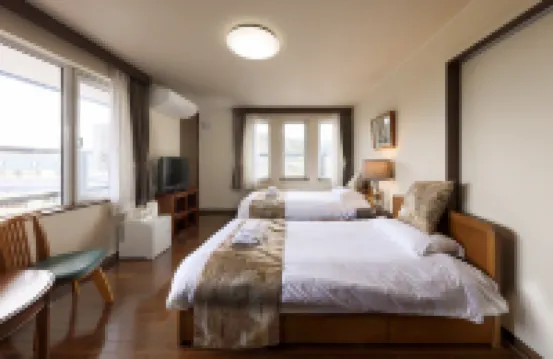 ชิโรกาเนะ ฟรี ฮาร์เบอร์ โฮเทล