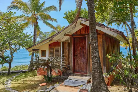 Hotel Posada Los Destiladeros Отели в г. Педаси