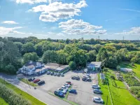 The Barn - 4 Bedroom - Tyn-Y-Coed Farm - Cardiff - جاكوزي