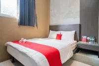 RedDoorz Near Wisata Paribendo Lawang Hotels in Purwodadi