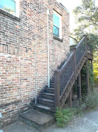 Downtown Art & Eclectic "D" 2br Отели в г. Мобил