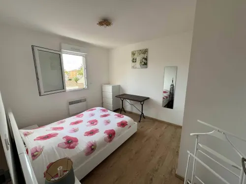 Spacious Duplex with Terrace