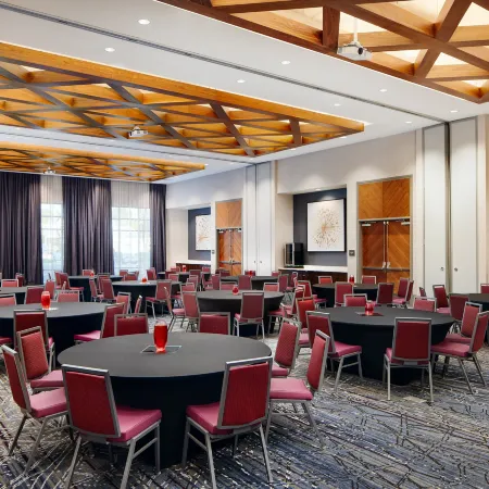 Embassy Suites by Hilton Atlanta Airport North