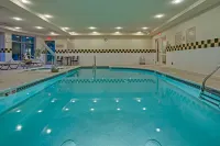 Hilton Garden Inn Cleveland Airport - Pools