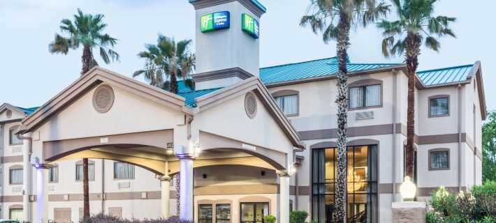 Holiday Inn Express & Suites LAKE CHARLES by IHG Hotels in Calcasieu Parish