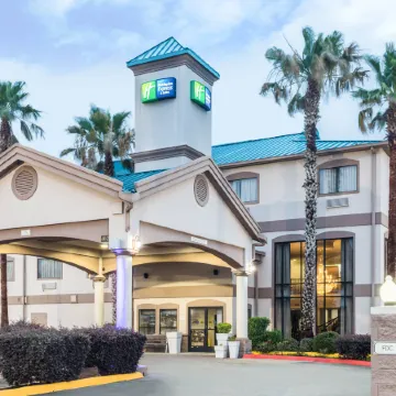 Holiday Inn Express & Suites LAKE CHARLES by IHG