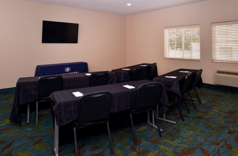Candlewood Suites Bloomington-Normal by IHG photo 5