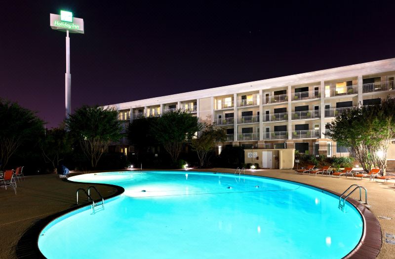 Holiday Inn & Suites Atlanta Airport-North by IHG photo 3