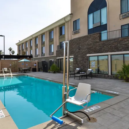 Holiday Inn Express & Suites INDIO - COACHELLA VALLEY by IHG