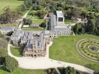 Charming 3-Bedroom Holiday Home Near Werribee Park Hotels in Werribee