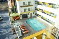 Hotel Indigo ANAHEIM by IHG - Resorts