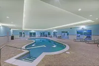Holiday Inn Express & Suites Parsons by IHG - Pools