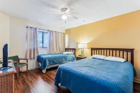 St. Augustine's Oceanfront Oasis: Hibiscus F102 Hotels in Butler Beach