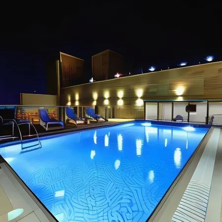 Iridium 70 Hotel
