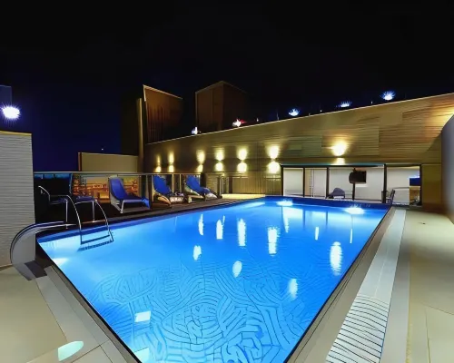 Iridium 70 Hotel Hotels near Refan Hall