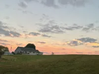 Sip & Stay at StarView Vineyards Hotels in Union County