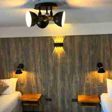 The Blue Boar - Historic Country Inn Near Stratford-Upon-Avon Rooms