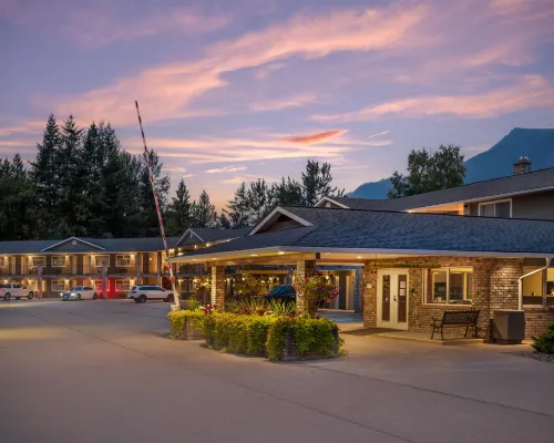 Best Western Sicamous Inn Hotels in Sicamous