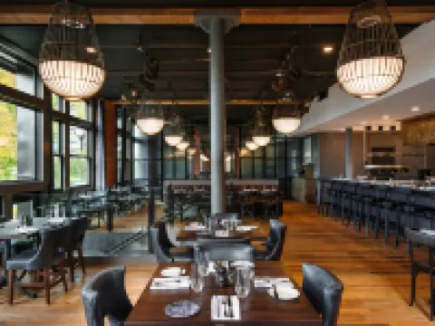 The Charmant Hotel Hotels in La Crosse