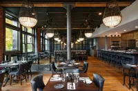 더 샤먼트 호텔