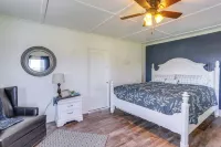 Cozy Greenwich Vacation Rental w/ Fire Pit - С парковкой