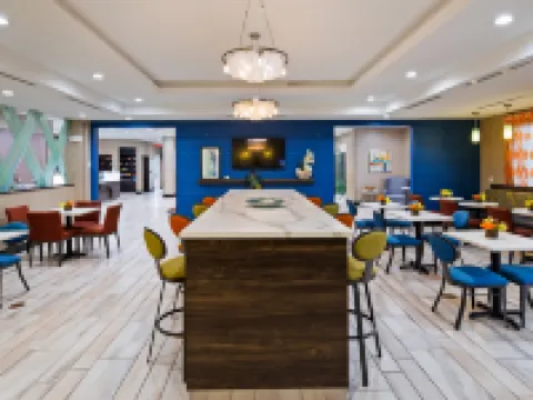 Holiday Inn Express & Suites PASADENA HOUSTON SOUTHEAST by IHG Hotels in Pasadena