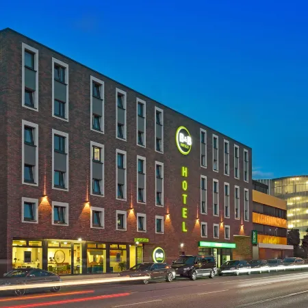 B&B HOTEL Hamburg-Wandsbek Отели рядом с достопримечательностью «Станция метро "Берне"»