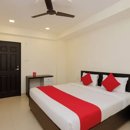 HOTEL Tralveller In LUCKNOW