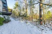 Trail Access On-site: Gorgeous MCM Deck House!