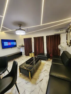 CG Apartments - Homestays