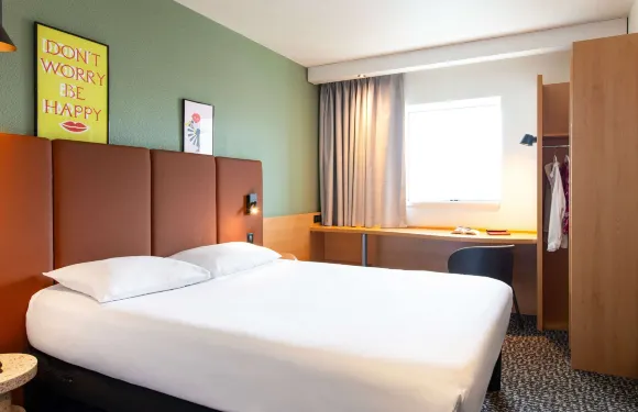 宜必思雷恩中心火車南站酒店