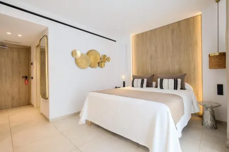 AzuLine Hotel M Отели в г. Сан-Антонио-Абад